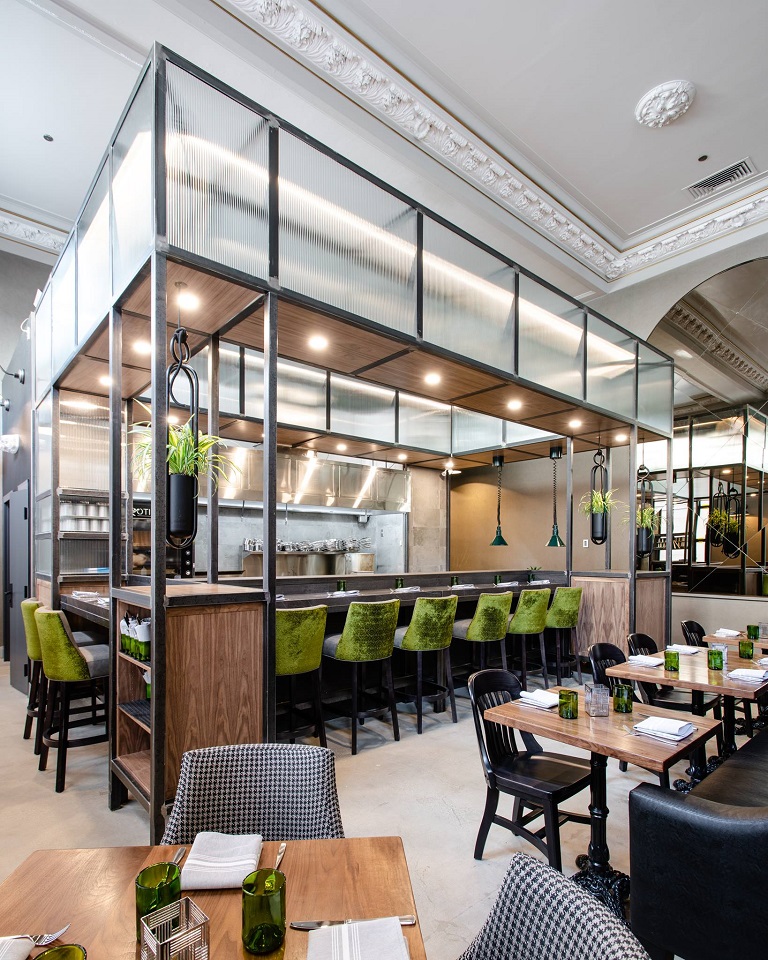 Avenue Restaurant - interior view