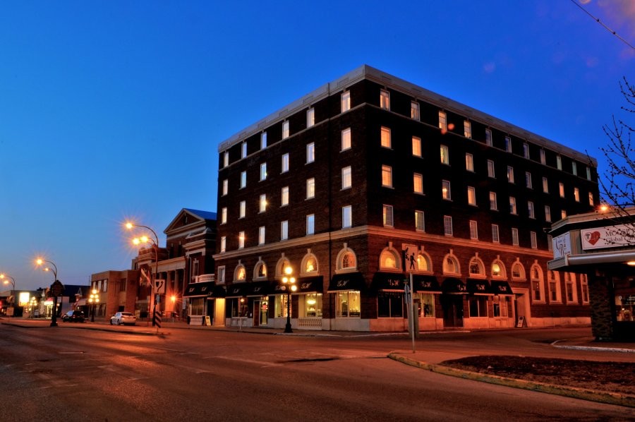 cortland dining room hotel saskatchewan