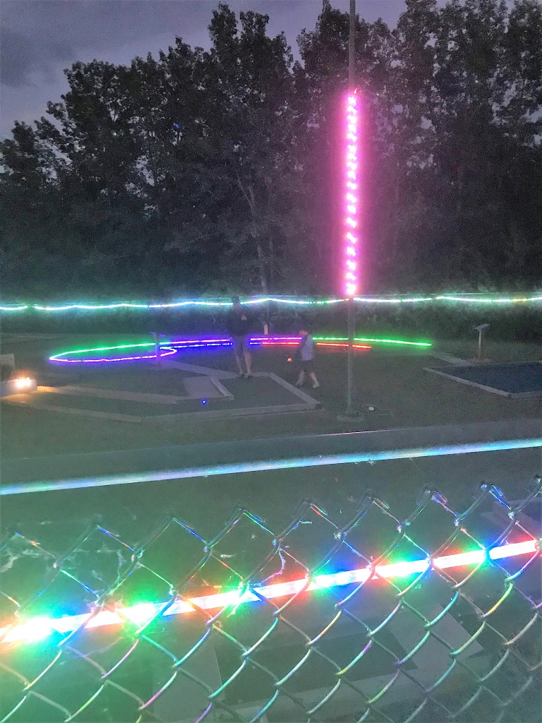 Lakeshore Mini Golf - Glow Golf