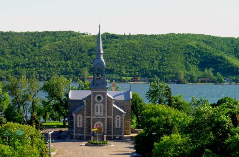 Sacred Heart Church - Hilltop Memorial Chapel