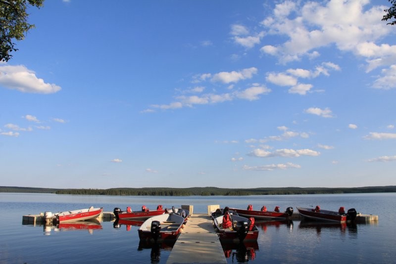 Lloyd Lake Lodge
