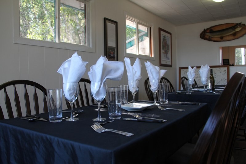 Lloyd Lake Lodge